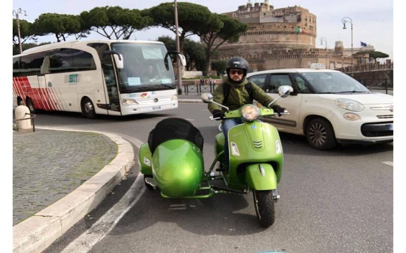 rome-highlights-hidden-gems-vespa-sidecar-guided-tour