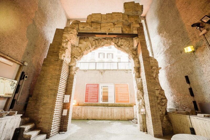 rome-historic-center-with-underground-small-group-tour