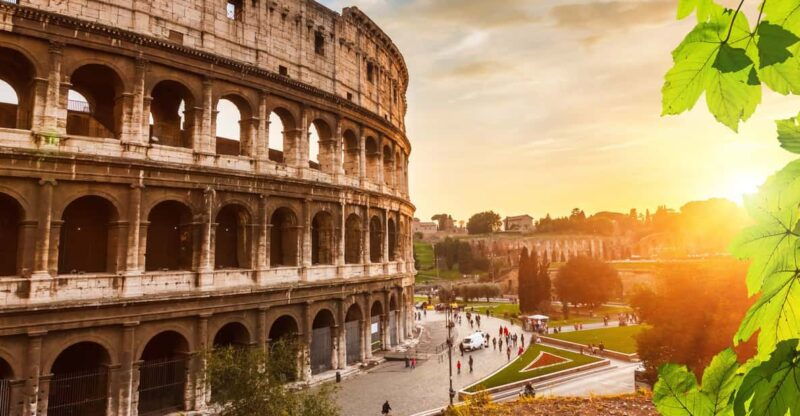 rome-hop-on-hop-off-bus-tour-and-colosseum-experience-2