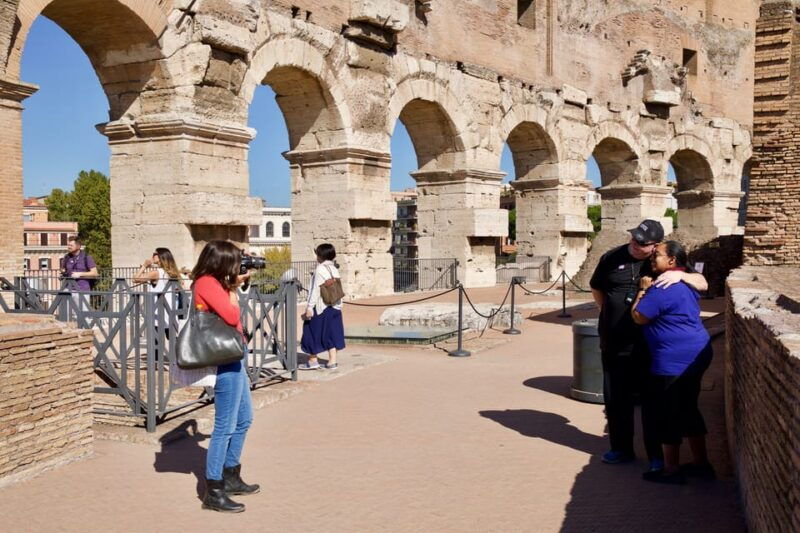 rome-hop-on-hop-off-bus-tour-and-colosseum-experience