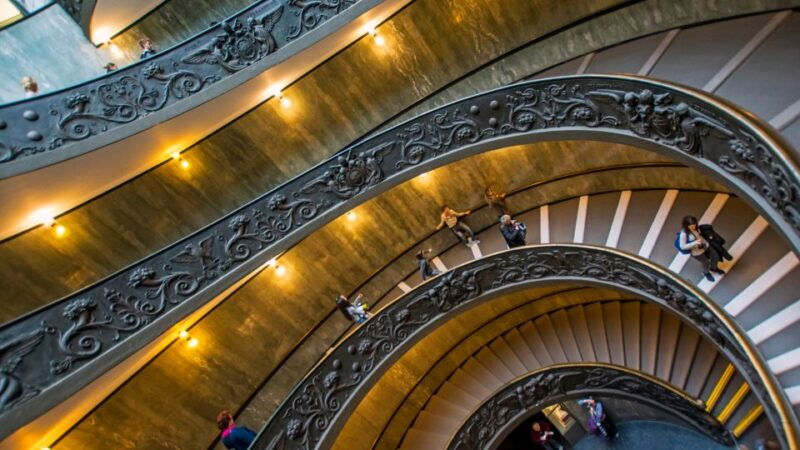 rome-hop-on-hop-off-bus-with-vatican-and-sistine-chapel