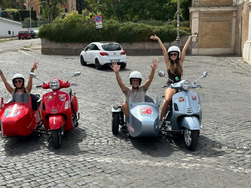 rome-in-goldenhour-private-vespa-sidecar-sunset-tour-spritz