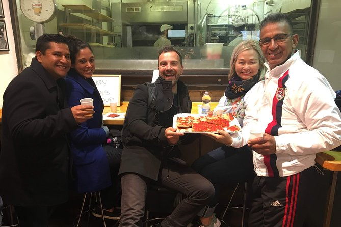 rome-jewish-ghetto-food-wine-tour-guided-visit-of-top-sites-lit-up-at-night