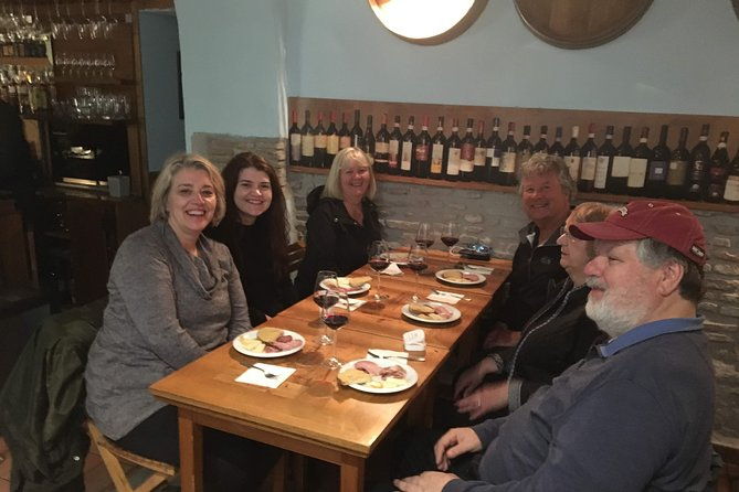 rome-jewish-ghetto-food-wine-tour-guided-visit-of-top-sites-lit-up-at-night