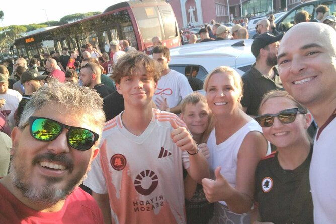 rome-join-an-as-roma-or-lazio-football-game-with-local