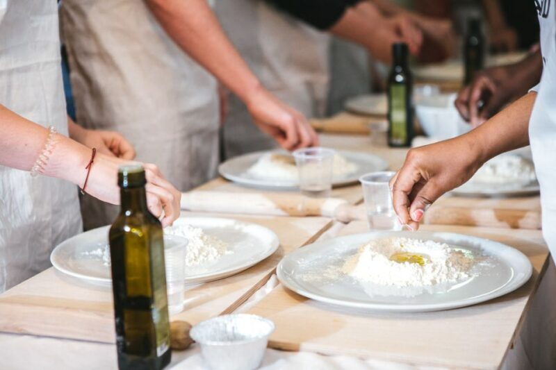 rome-make-your-own-pizza-and-tiramisu-cooking-class