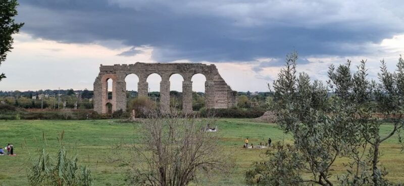 rome-mini-hike-to-the-ancient-park-of-the-aqueducts