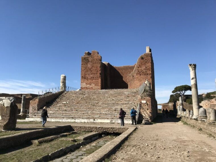 rome-ostia-antica-private-van-tour-with-an-archaeologist