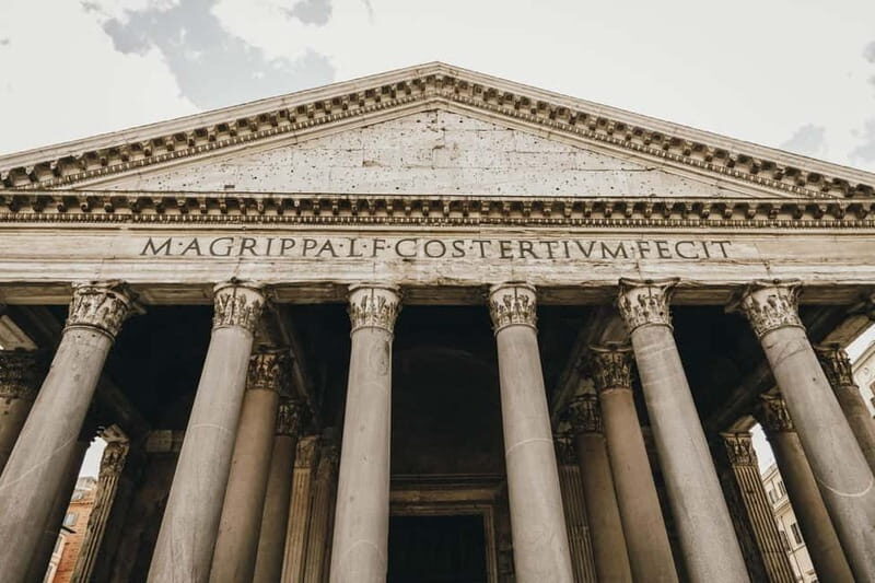 Rome: Pantheon, Trevi Fountain & Colosseum Guided Tour - The Colosseum: Gladiators and Ancient Spectacles