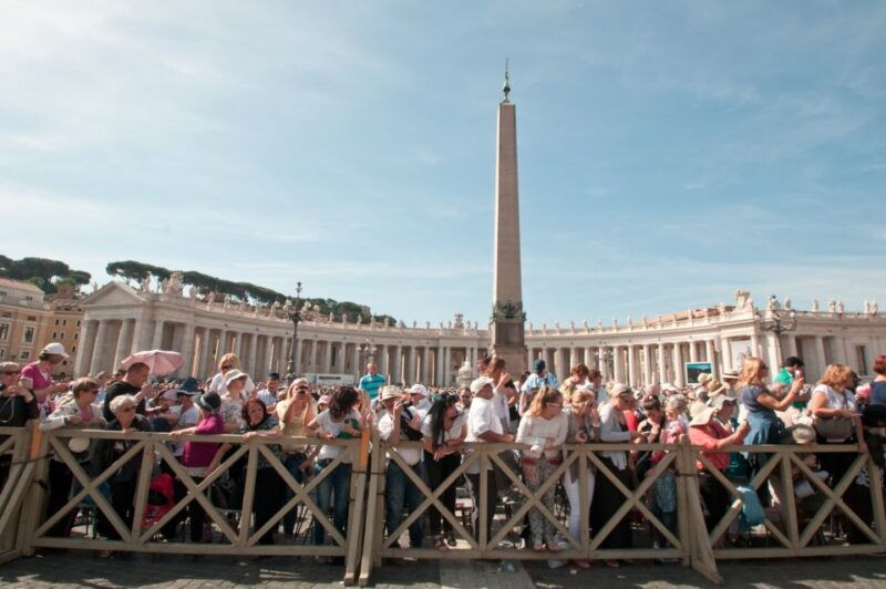 rome-papal-audience-experience-with-a-local-guide