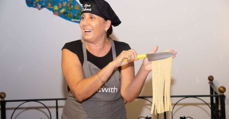 rome-pasta-and-tiramisu-shared-cooking-class-with-wine