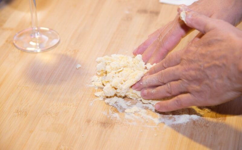 rome-pasta-and-tiramisu-shared-cooking-class-with-wine