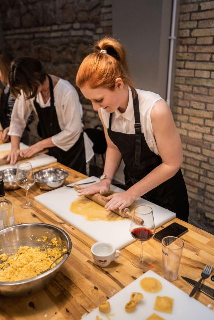 rome-pasta-cooking-class-basic-in-the-kitchen-of-mamma