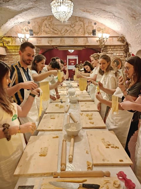 rome-pasta-tiramisu-cooking-class-near-the-spanish-steps