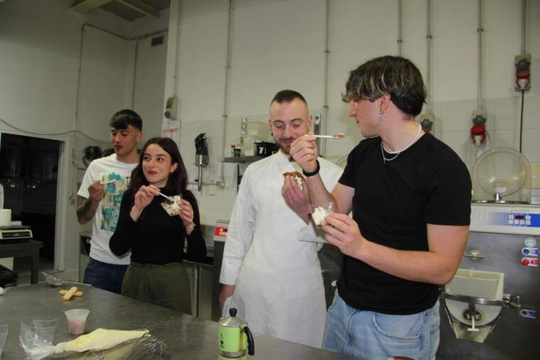 rome-pastry-cooking-class-gelato-tiramisu-and-cannoli-2