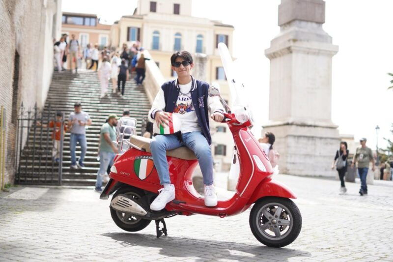 rome-photo-tour-by-vespa-scooter
