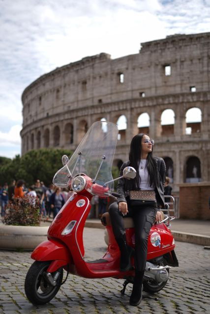 rome-photo-tour-by-vespa-scooter