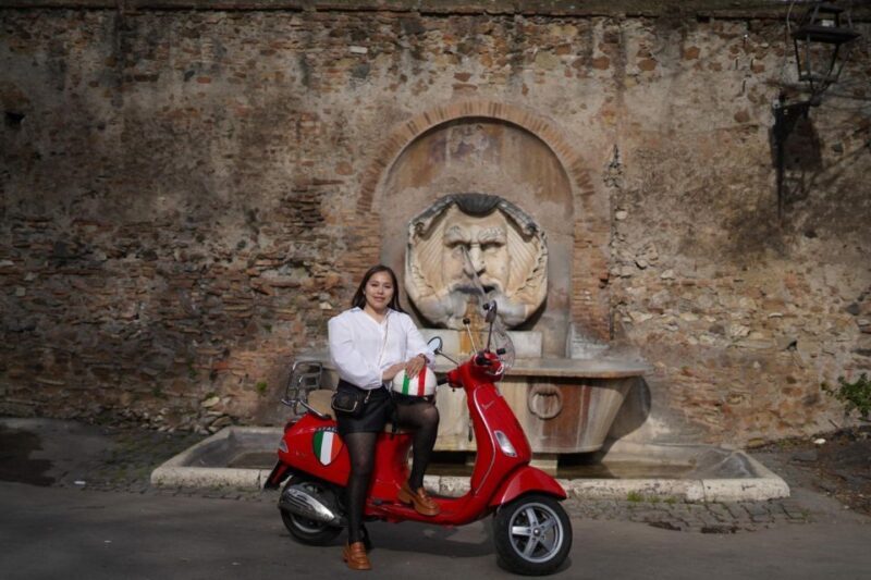 Rome: Photography service by Vespa Scooter - FAQs