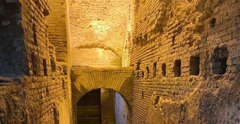 rome-piazza-navona-and-trevi-district-underground-pass