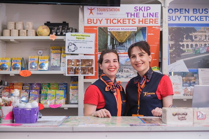 rome-piazza-navona-trevi-district-underground-pass