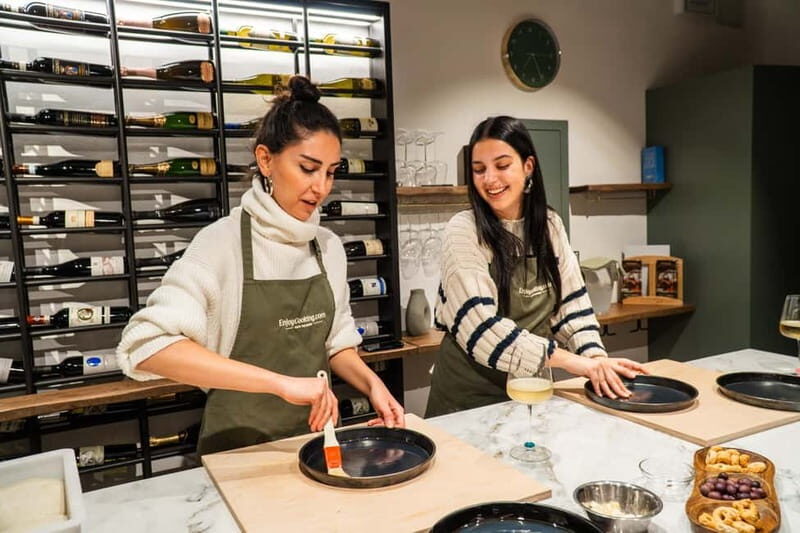 Rome: Pizza and Gelato Cooking Class with Wine - Key Points