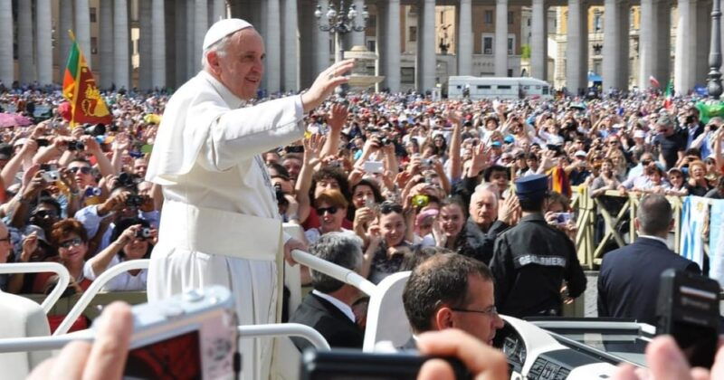 rome-pope-audience-with-reserve-ticket-and-private-guide