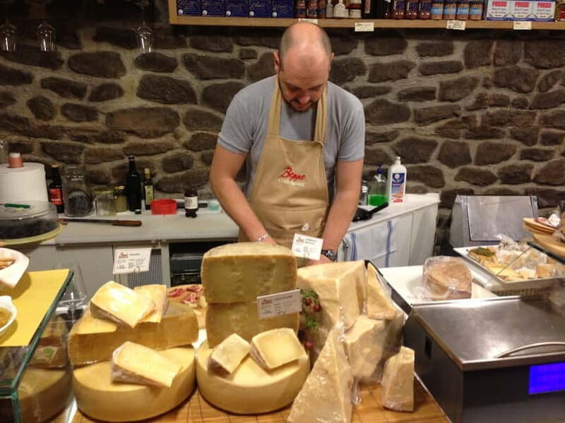 Rome: Private Food Walking Tour with Wine Tastings - Practicalities and Tips for Travelers