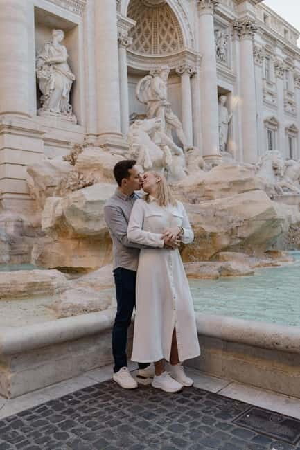Rome: Private photoshoot at the Trevi Fountain Golden Hour - The Photos and Delivery