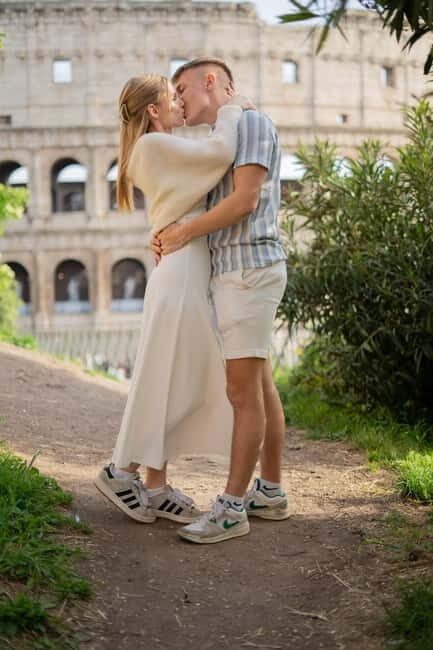 Rome: Private photoshoot at the Trevi Fountain Golden Hour - The Sum Up