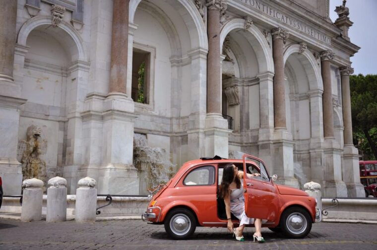 rome-private-tour-and-photo-in-a-vintage-fiat-500