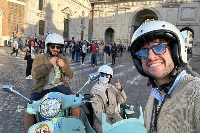 rome-private-tour-in-a-vintage-vespa-sidecar-style-for-90-minutes