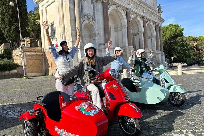rome-private-tour-in-a-vintage-vespa-sidecar-style-for-90-minutes