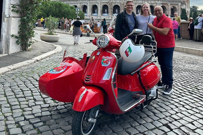 rome-private-tour-in-a-vintage-vespa-sidecar-style-for-90-minutes