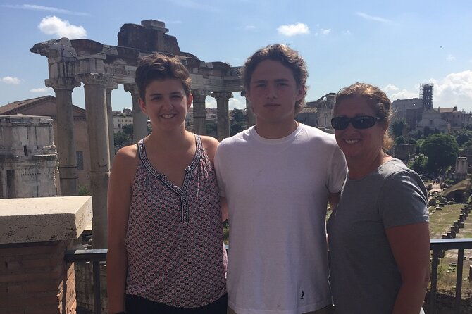 rome-private-tourhalf-day-with-comfort-van-highlights-of-rome