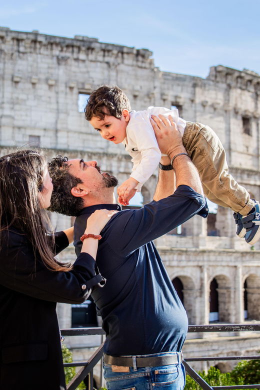 rome-professional-photoshoot-for-family-and-pregnancy