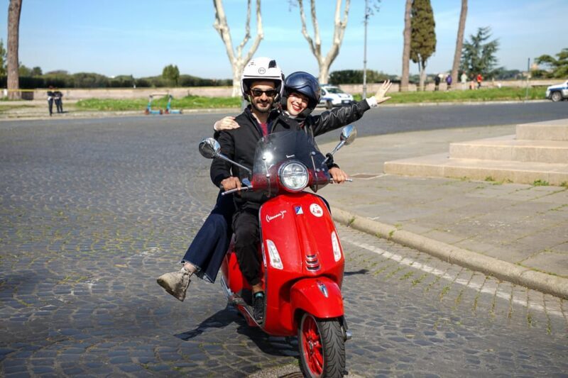 Rome Professional Photoshoot with free transport with Vespa - Key Points