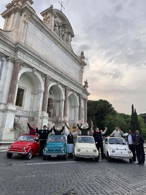 Rome: Retro Fiat 500 car tour with Pro-Photographer - Key Points