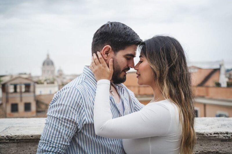 rome-romantic-couple-photoshoot-tour-vip