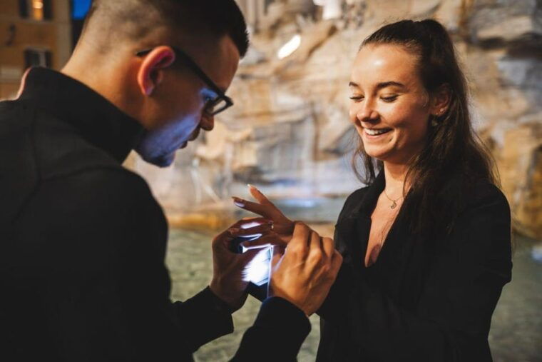 rome-romantic-couple-photoshoot-tour-vip