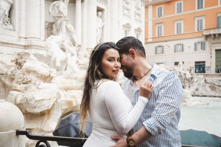 rome-romantic-couple-photoshoot-tour-vip