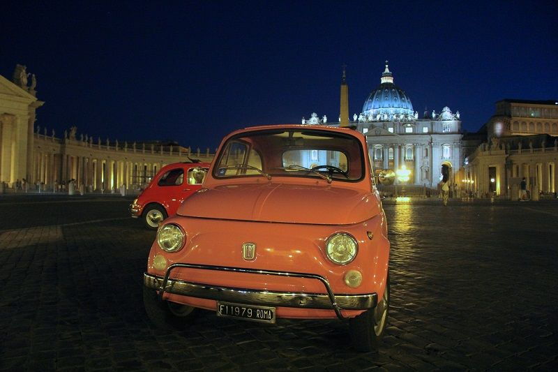 rome-romantic-night-tour-by-classic-fiat-500