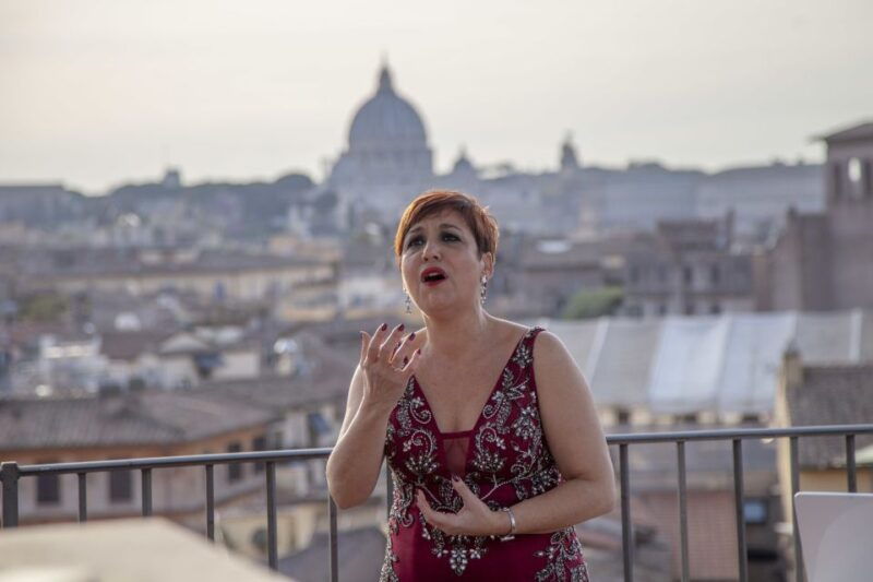 rome-rooftop-bar-opera-show