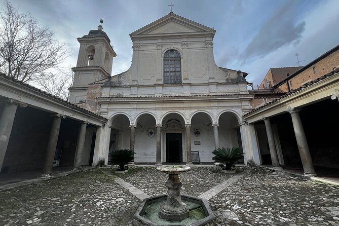 rome-san-clemente-underground-basilica-small-group-tour