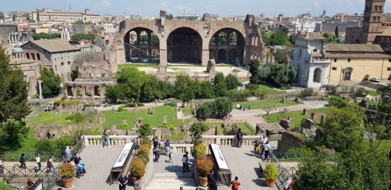 rome-small-group-colosseum-roman-forum-palatine-hill