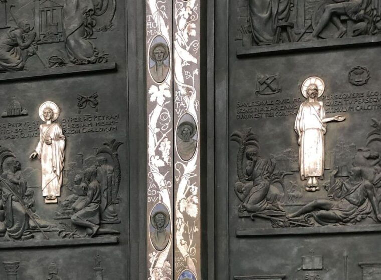 rome-st-pauls-basilica-sarcophagus-holy-door-1-hr-tour