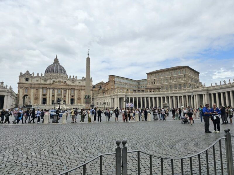rome-st-peters-basilica-and-papal-tombs-guided-tour-2