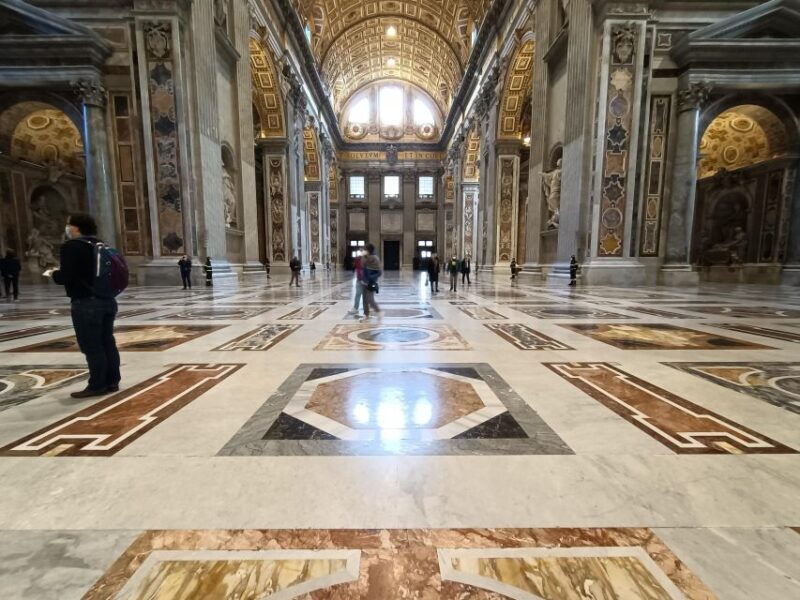 rome-st-peters-basilica-guided-tour-with-papal-tombs