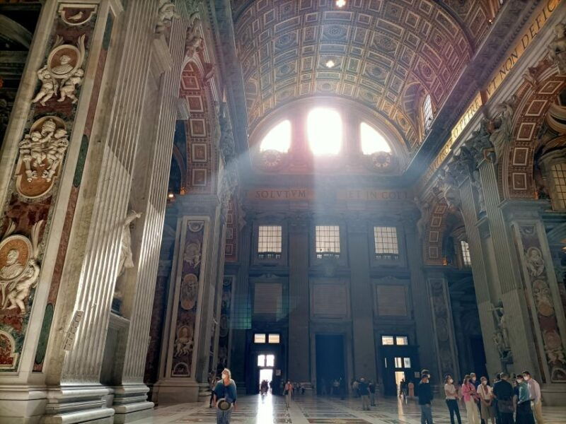 rome-st-peters-basilica-guided-tour-with-papal-tombs