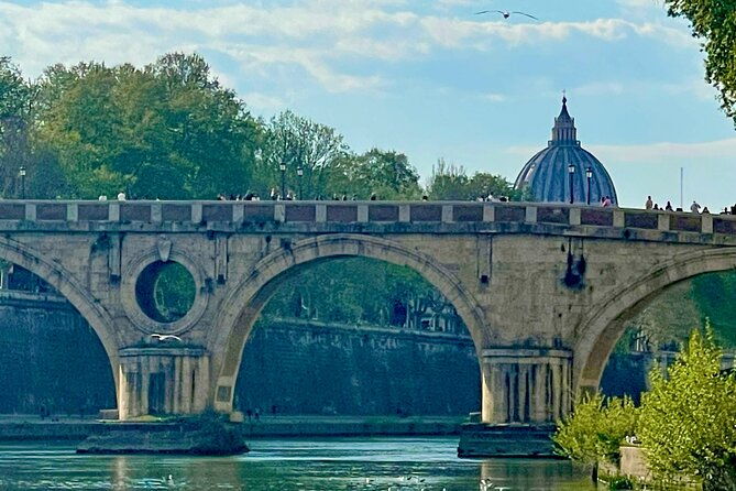 rome-tiber-river-cruise-and-top-food-tasting-with-wine-pairing