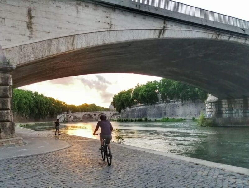 rome-tiber-river-e-bike-tour-with-ice-cream-or-grattachecca